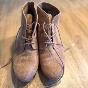 Dr. Scholl's Tan Suede Lace-Up Ankle Booties